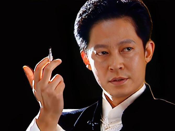封杀今58岁的王志文成配角且老到不敢认龙8体育曾对女记者吐口香糖遭30家媒体(图6)